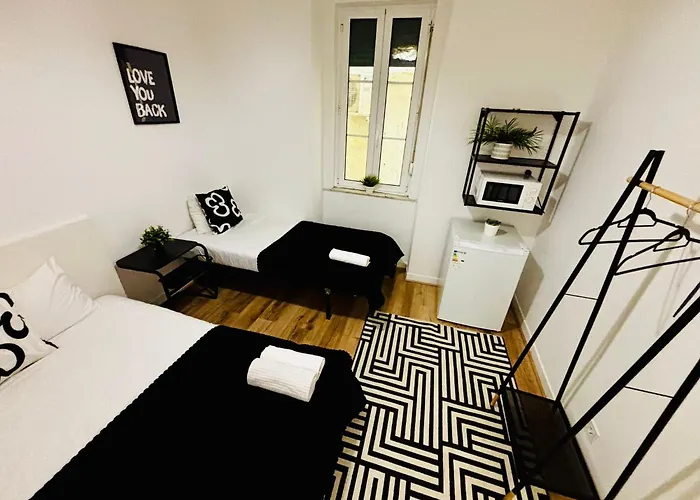 אכסניה High Standard Marques De Pombal